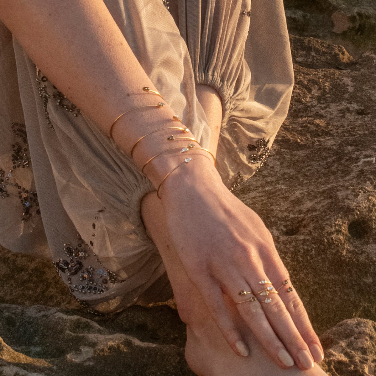 Bague croisée plaqué or - vendome gris, CAROLINE NAJMAN