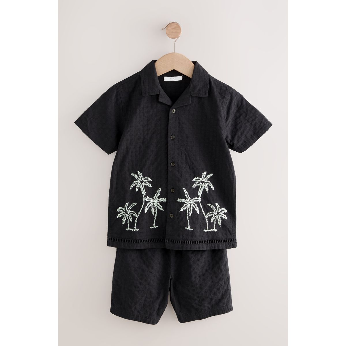 Ensemble chemise brodée short palmier noir, NEXT