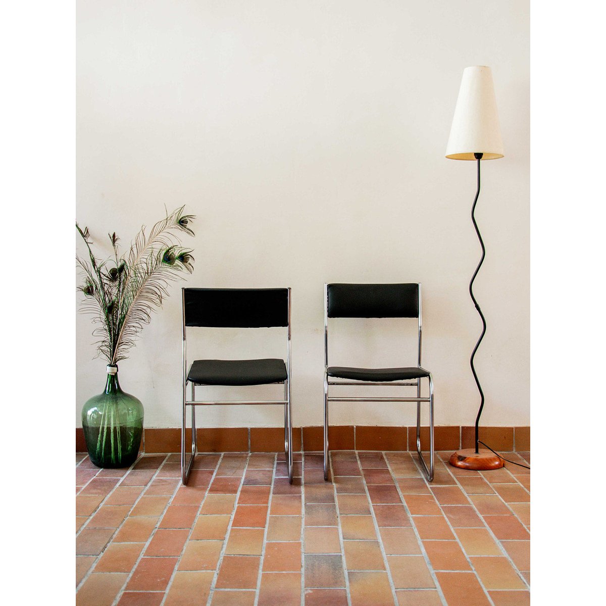 Duo de chaises en métal Diana N°405 - Bon état noir, DEBONGOUT