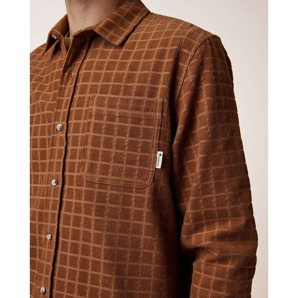 Chemise en velours camel, FAGUO