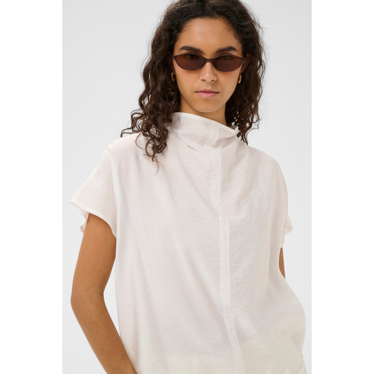 Blouse à manches courtes blanc broken white, SOAKED IN LUXURY