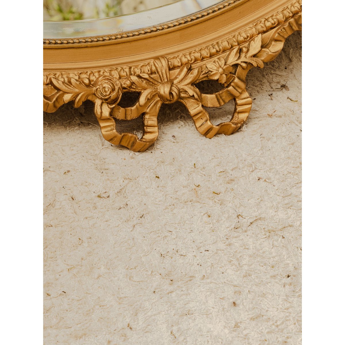 Miroir ovale en résine dorée Georges N°1495 - Bon état doré, DEBONGOUT