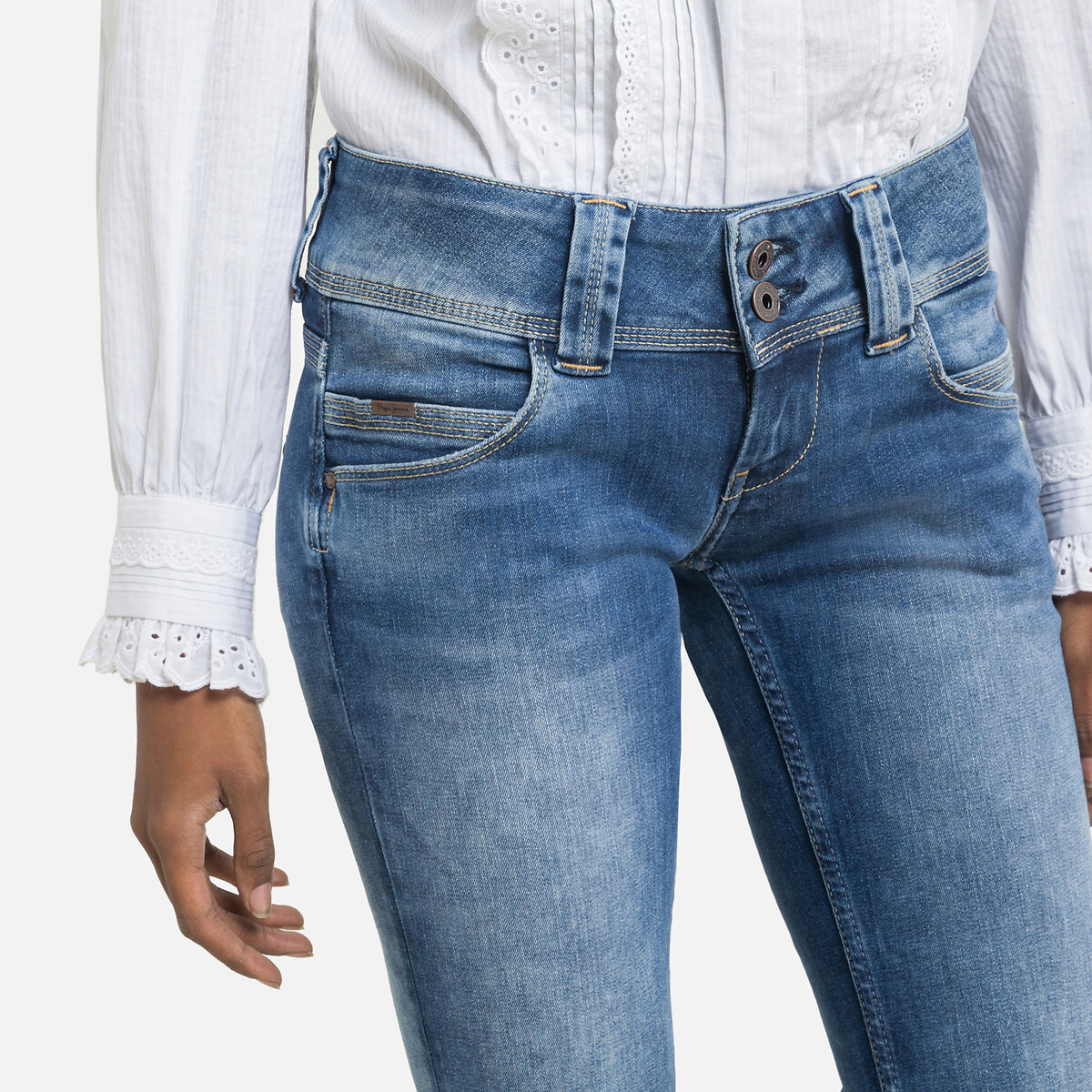 Jeans met dubbele rij knopen en lage taille VENUS 90027447, PEPE JEANS