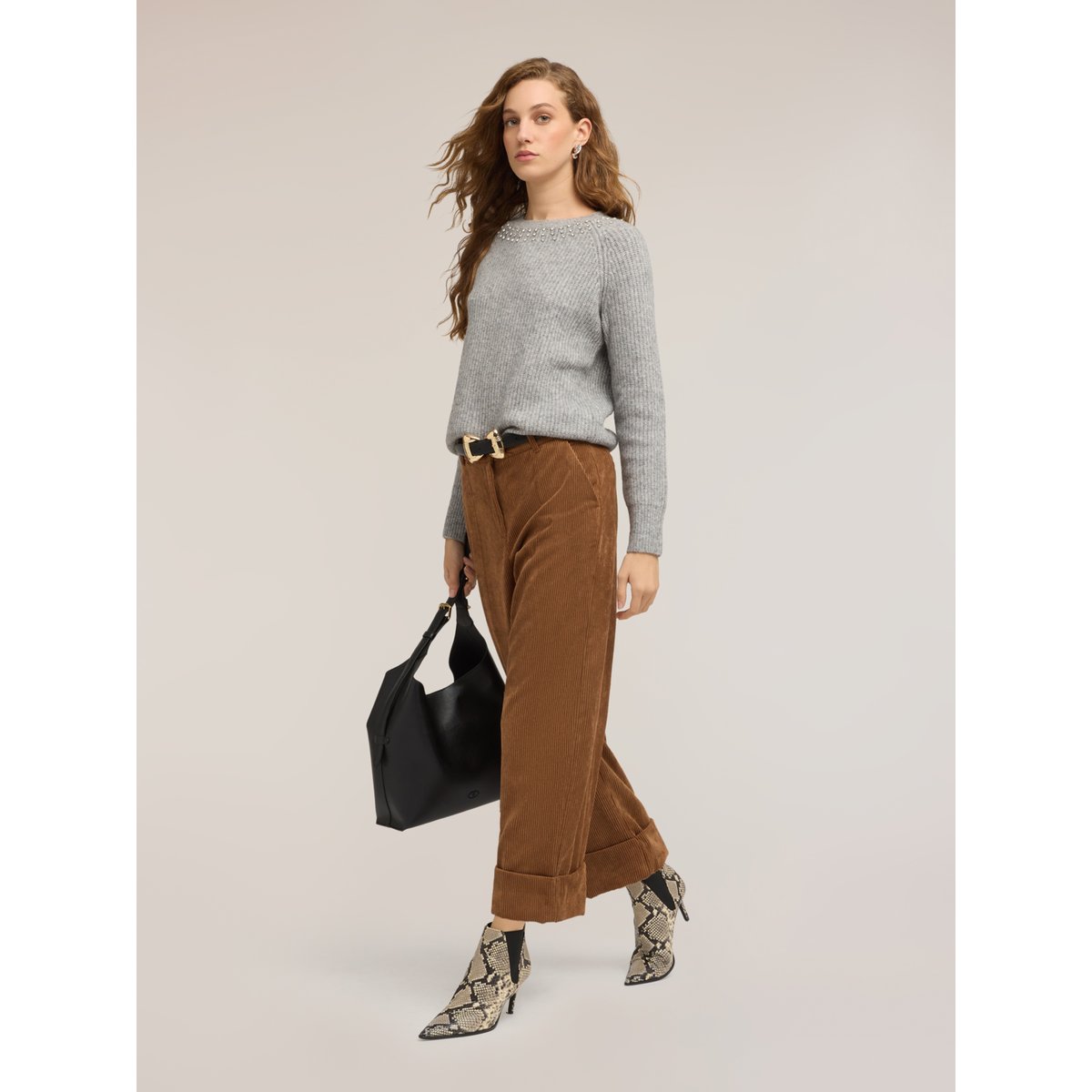 Pull côtelé avec pierres gris, MOTIVI
