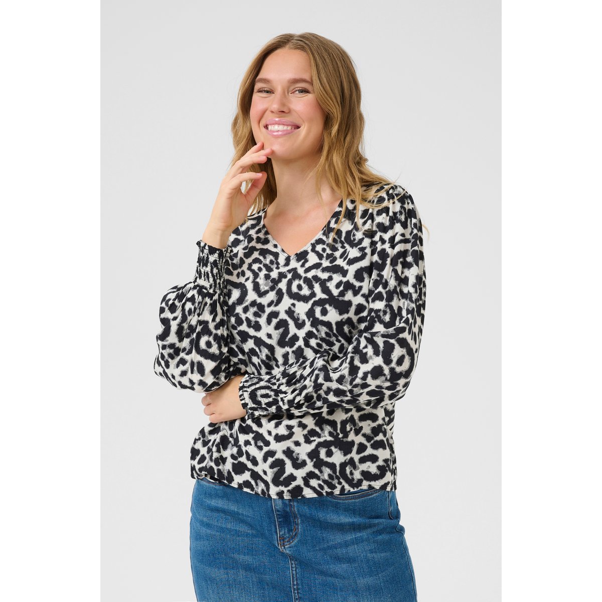 Blouse with short sleeve noir/blanc leopard, KAFFE