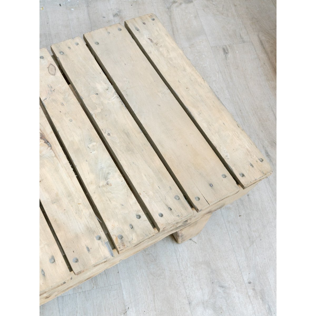 Table basse esprit palette en bois Léonie N°1588 - Bon état bois clair, DEBONGOUT