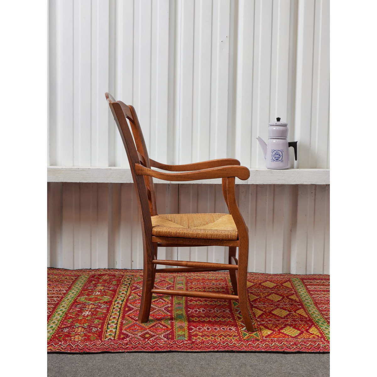 Fauteuil campagne en paille Ernest N°1077 - Bon état bois foncé, DEBONGOUT
