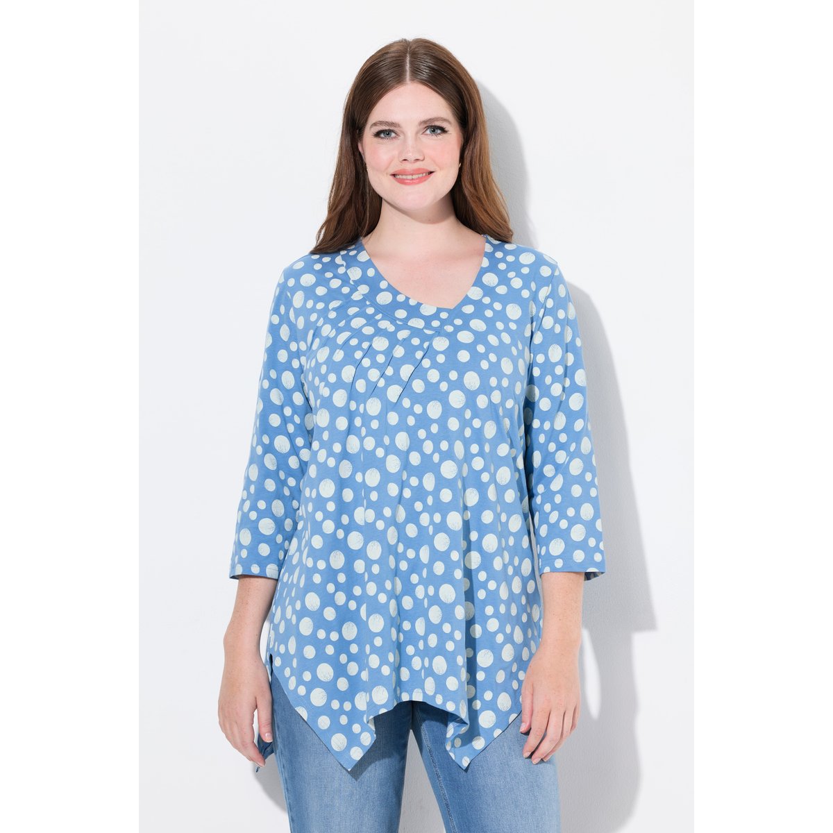 Chemise, ourlet en pointes, col en V bleuet clair, ULLA POPKEN