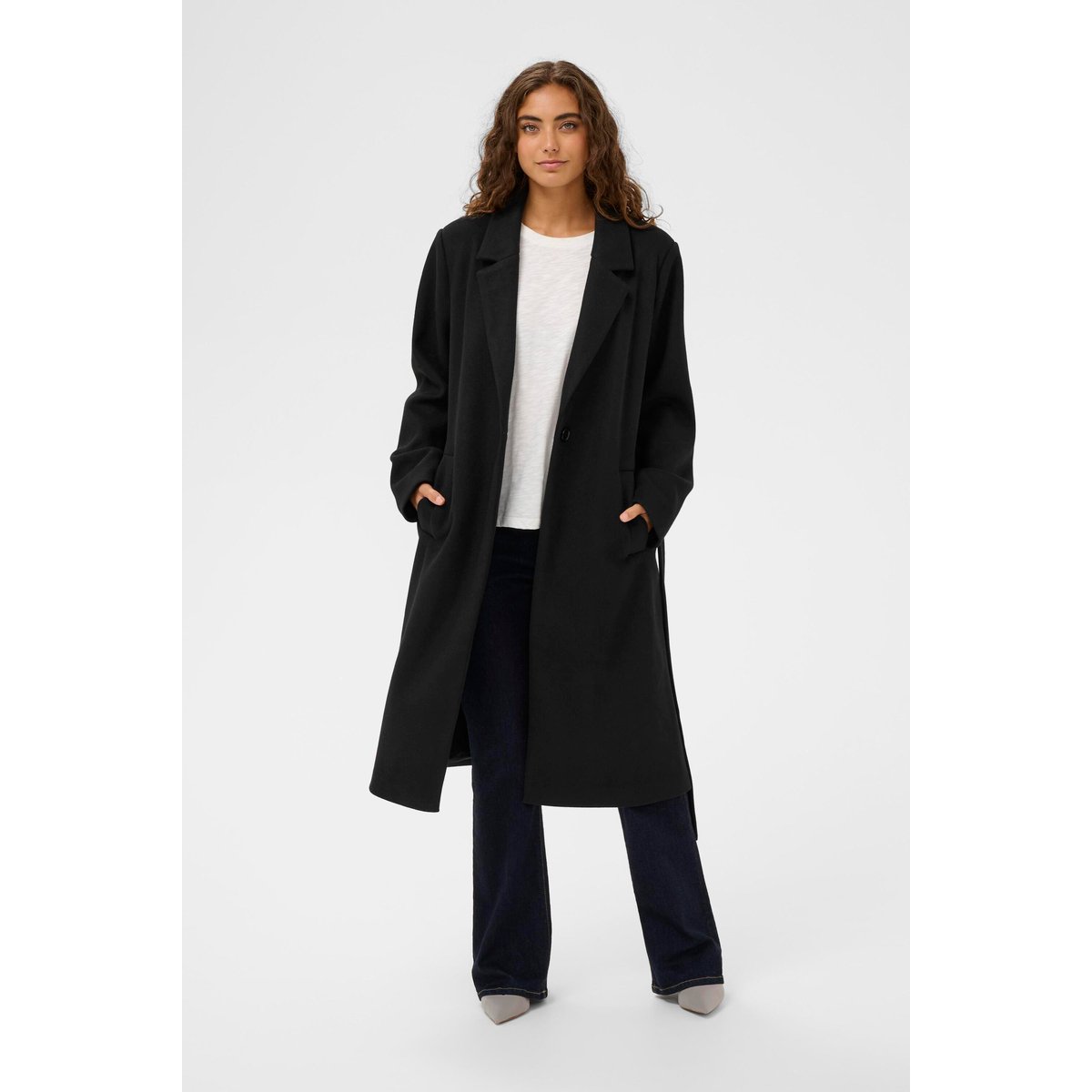 Manteau noir, CULTURE