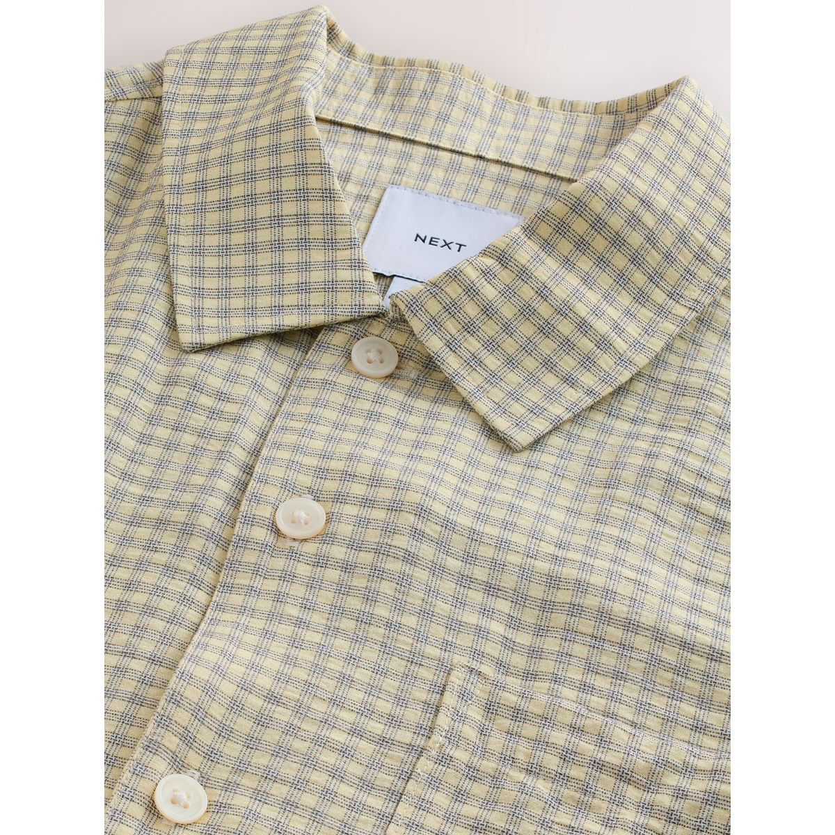 Chemise à carreaux en manches courtes micro écru, NEXT