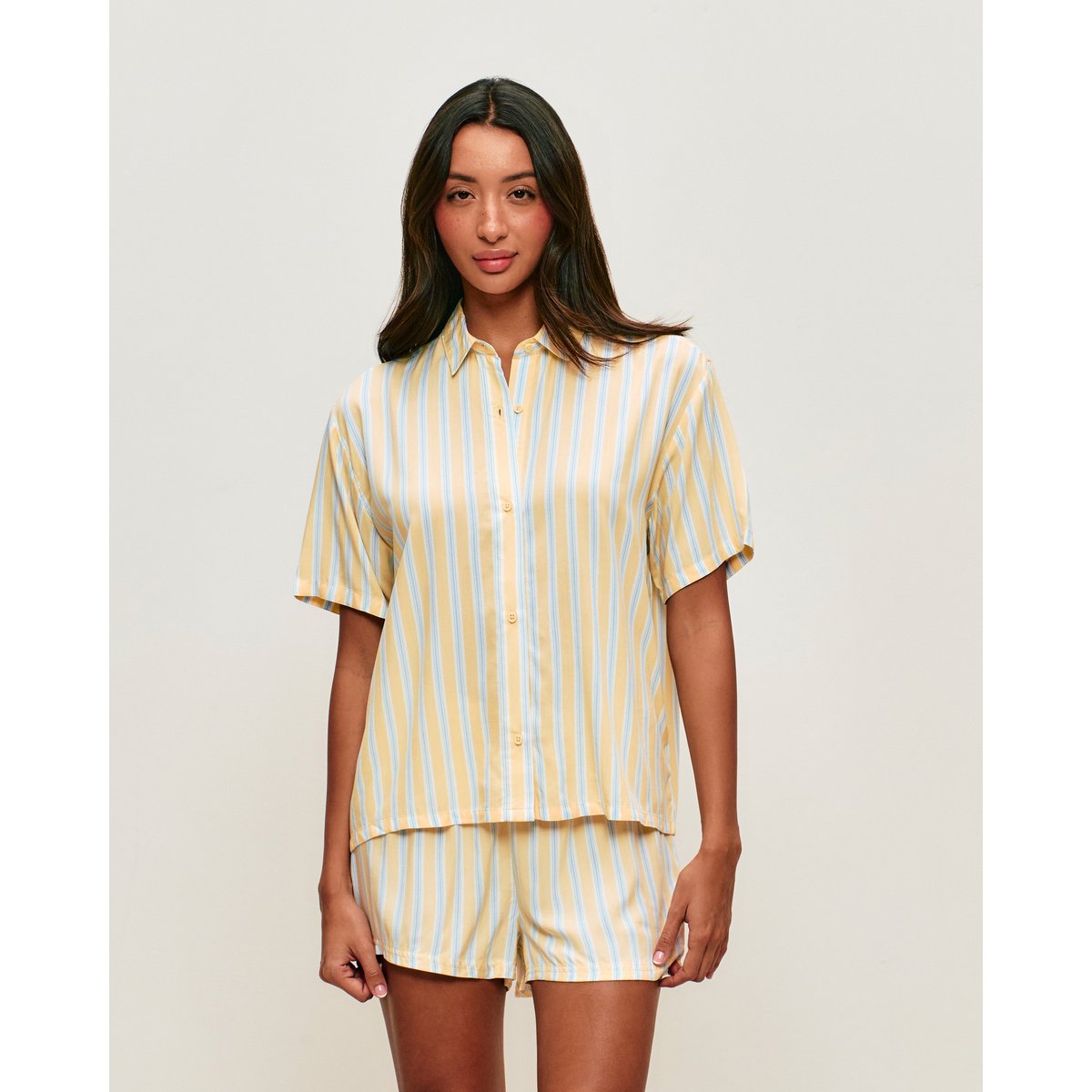 Ensemble chemise et short à rayures FLORENIZ jaune clair, UNDIZ