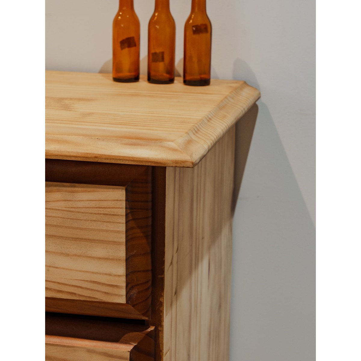 Commode en bois brut Garance N°616 - Bon état bois clair, DEBONGOUT