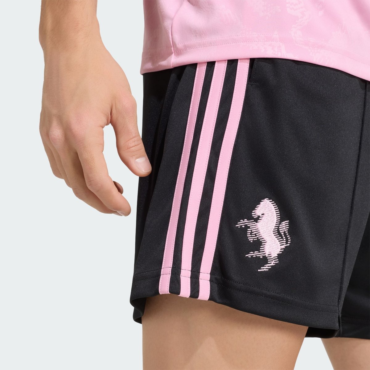 Short Extérieur Juventus 26/27 Short Extérieur Juventus 26/27 black, adidas Performance