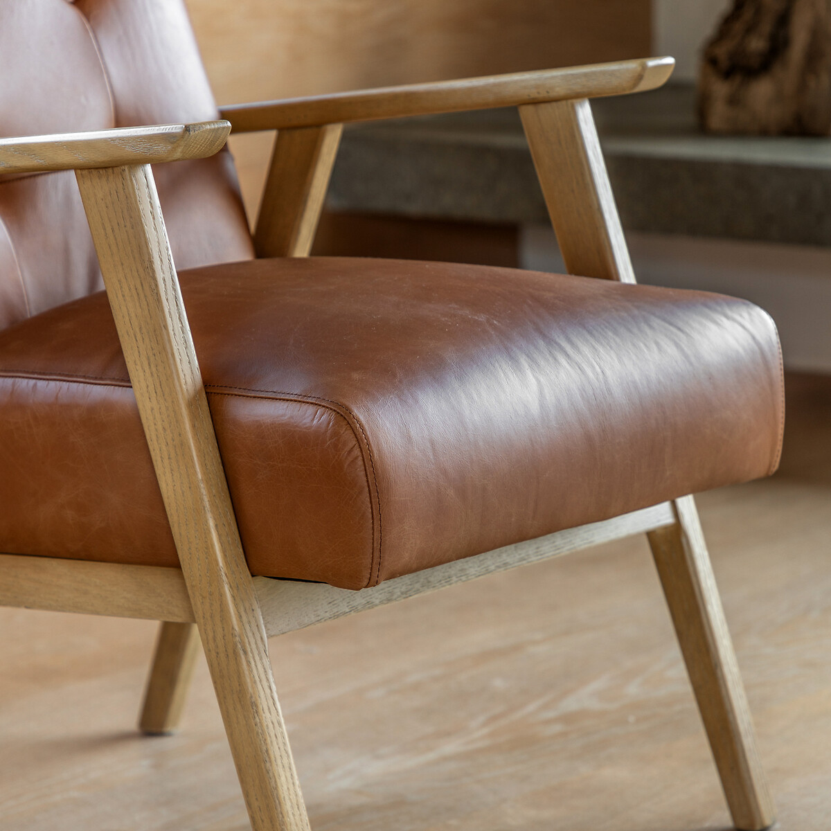 Caledon Mid-Century Buttoned Leather Armchair brown              , SO'HOME