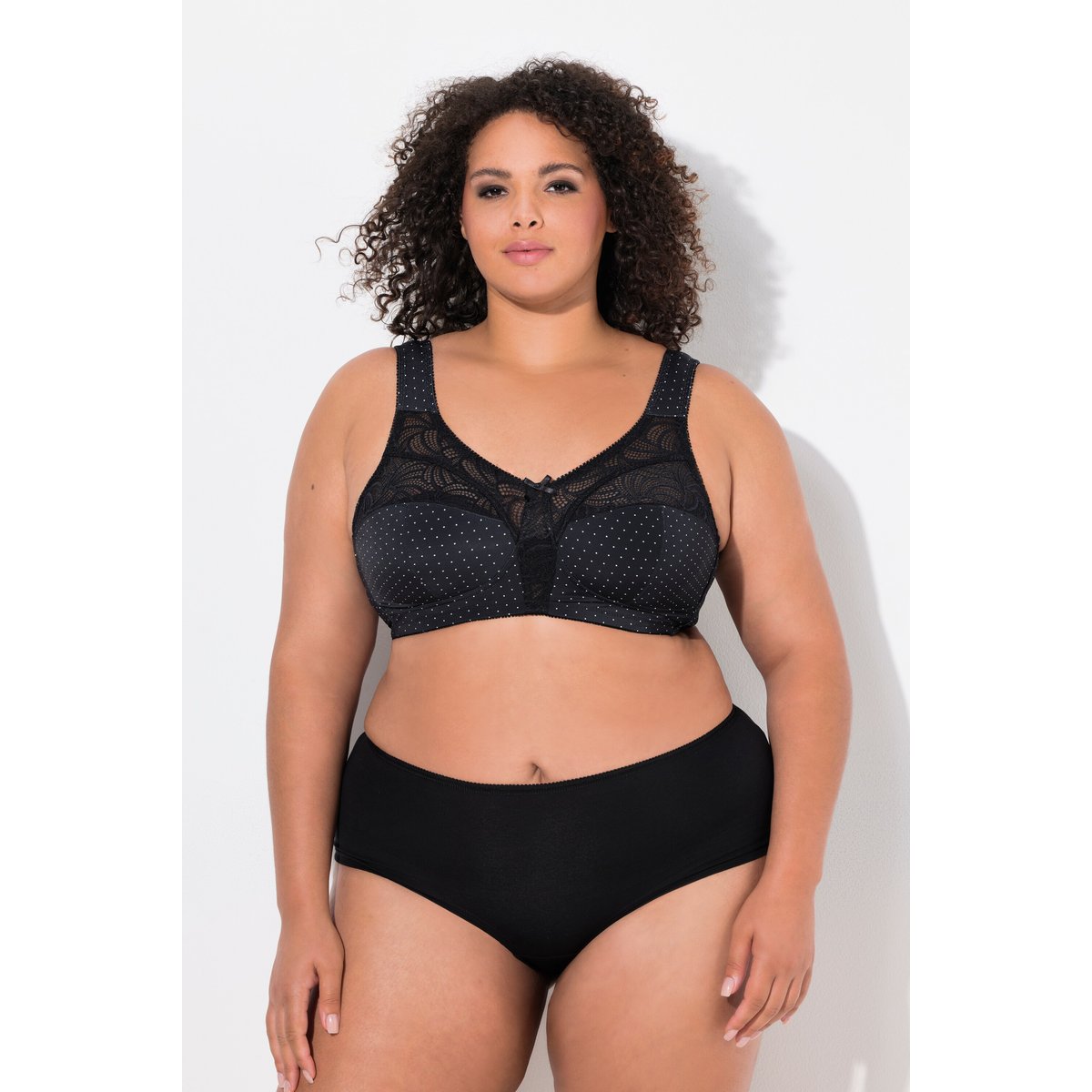 Soutien-gorge de maintien. Sans armatures. noir, ULLA POPKEN