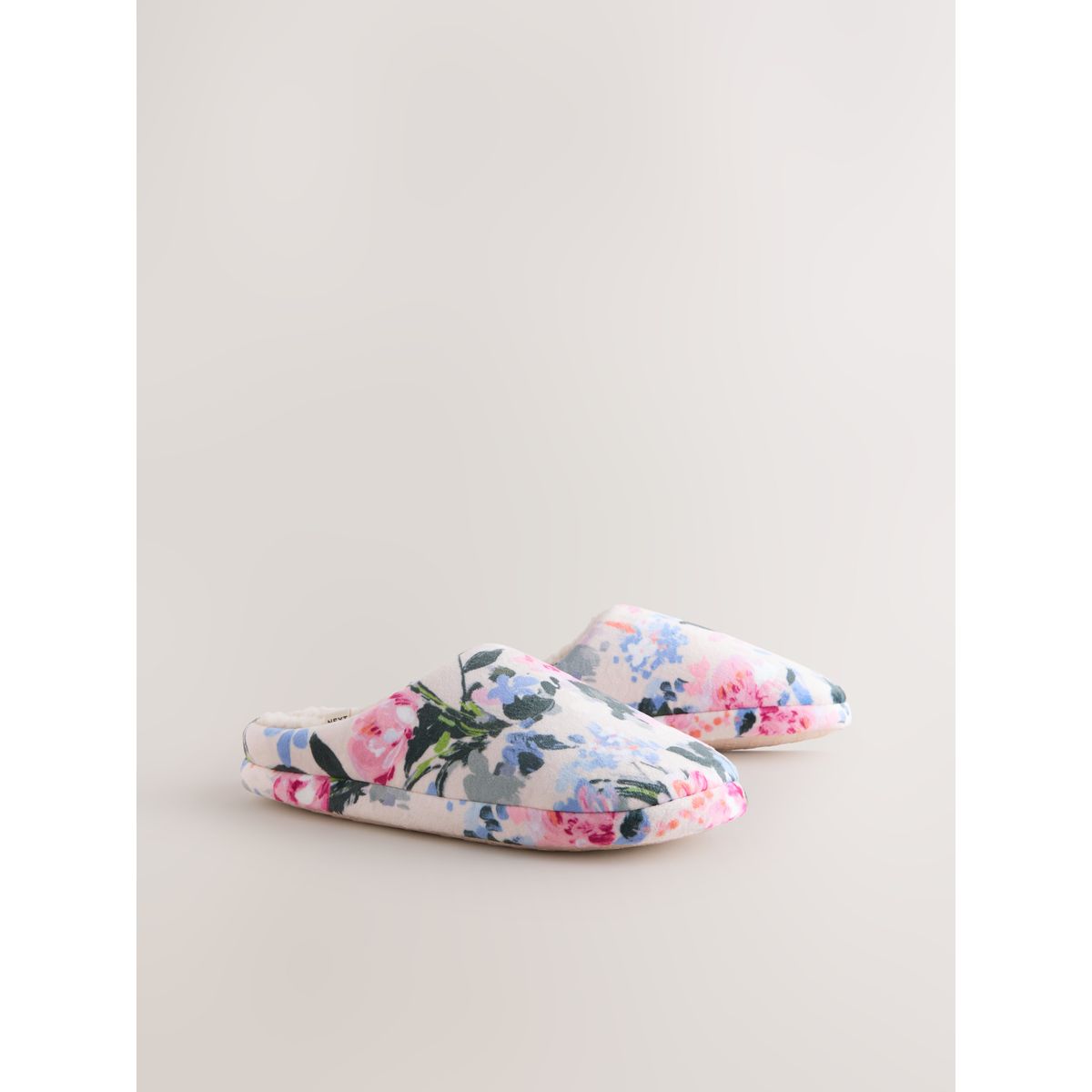 Chaussons mules effet pelucheux rose motif fleurs, NEXT