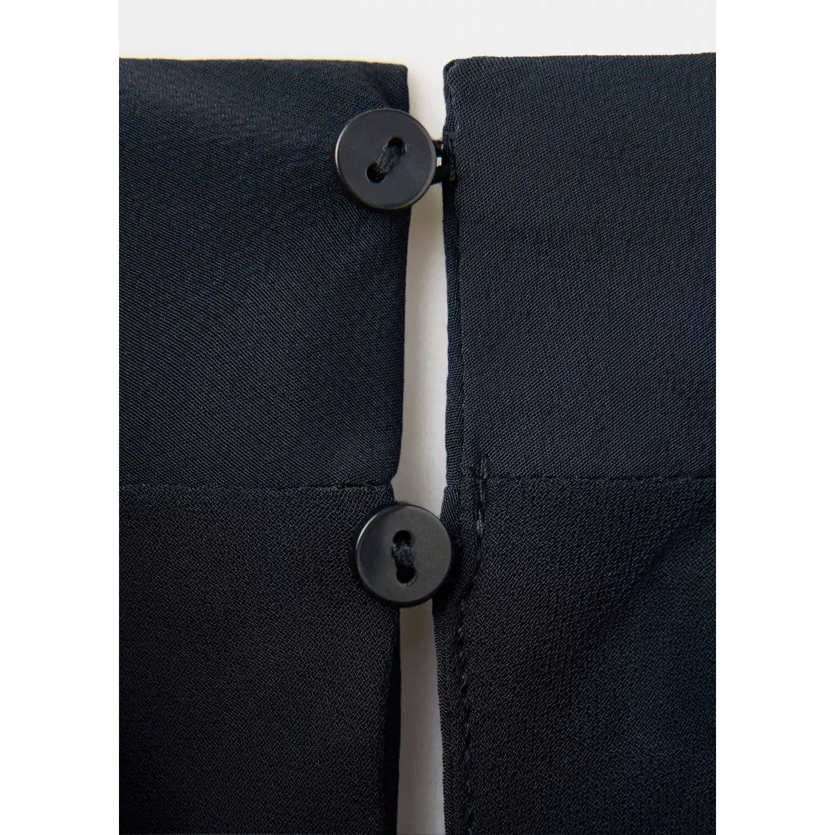 Haut col montant drapé noir, MANGO