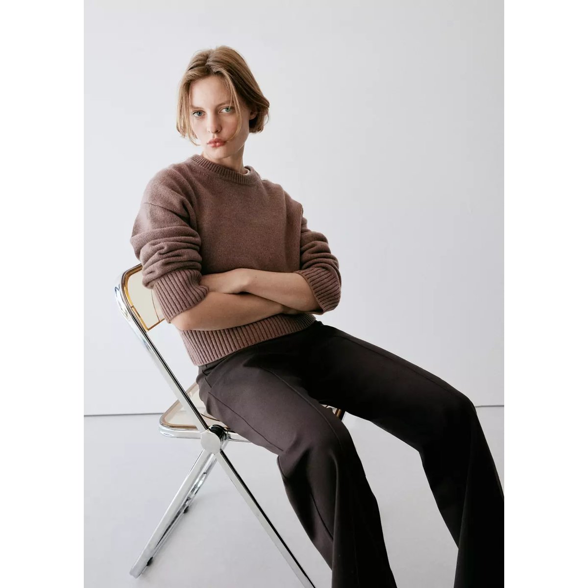 Pantalon droit élastique marron, MANGO