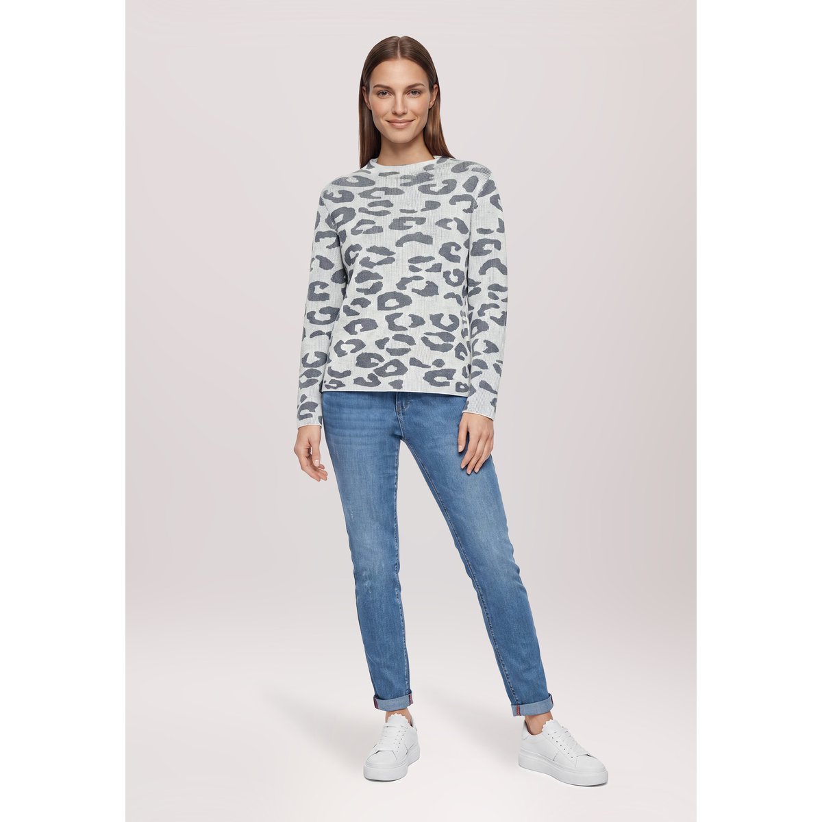 Pull-over en maille à motif jacquard patch beige/dark blue, BETTY BARCLAY