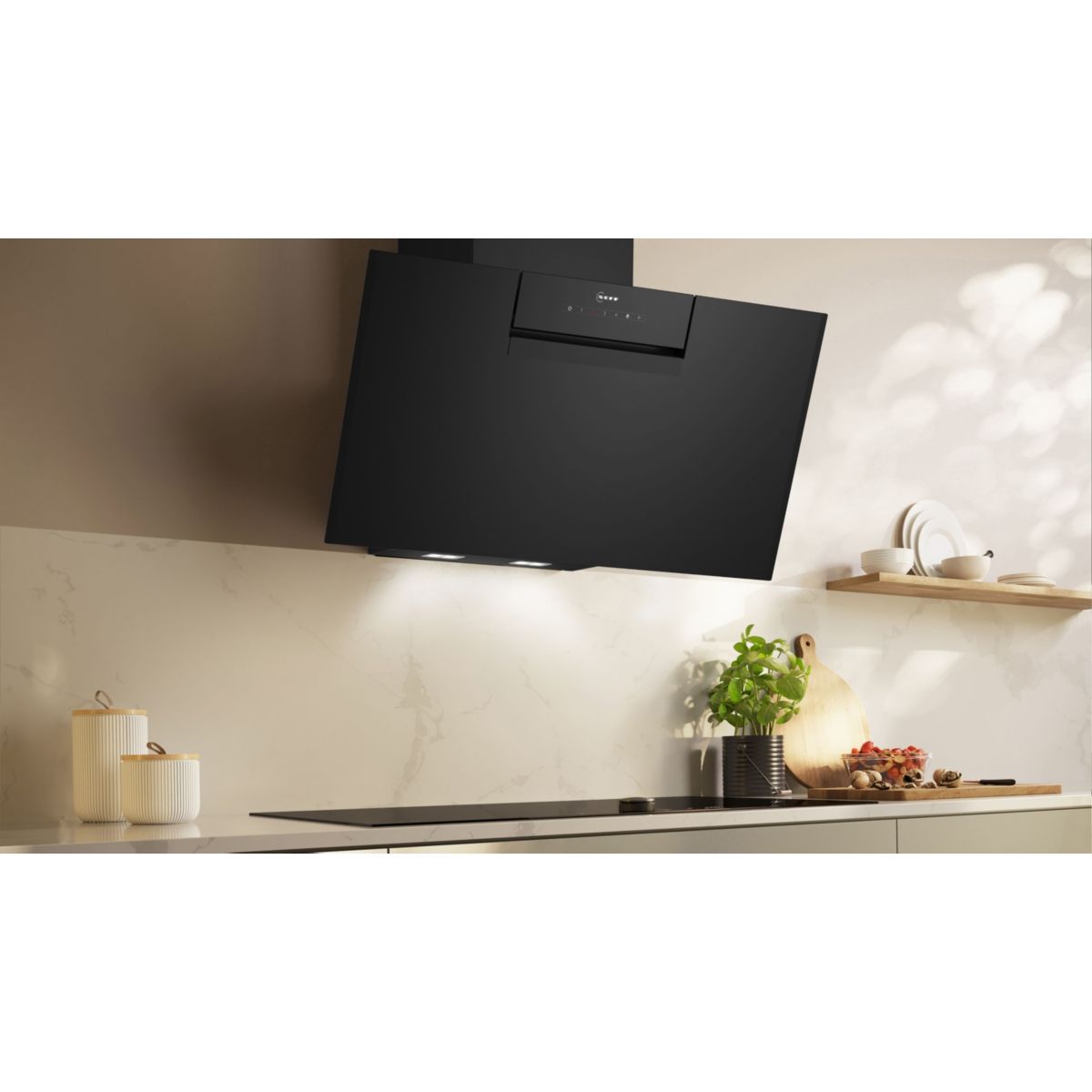 Hotte décorative murale inclinée D85IFN1S0 noir, NEFF