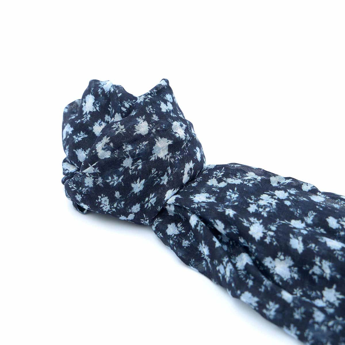 Foulard Gladys bleu marine, MISE AU GREEN