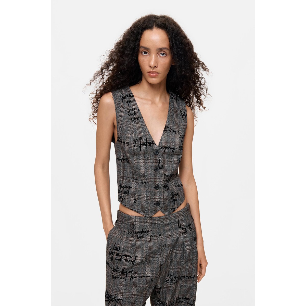 Gilet à carreaux avec lettrage noir, DESIGUAL