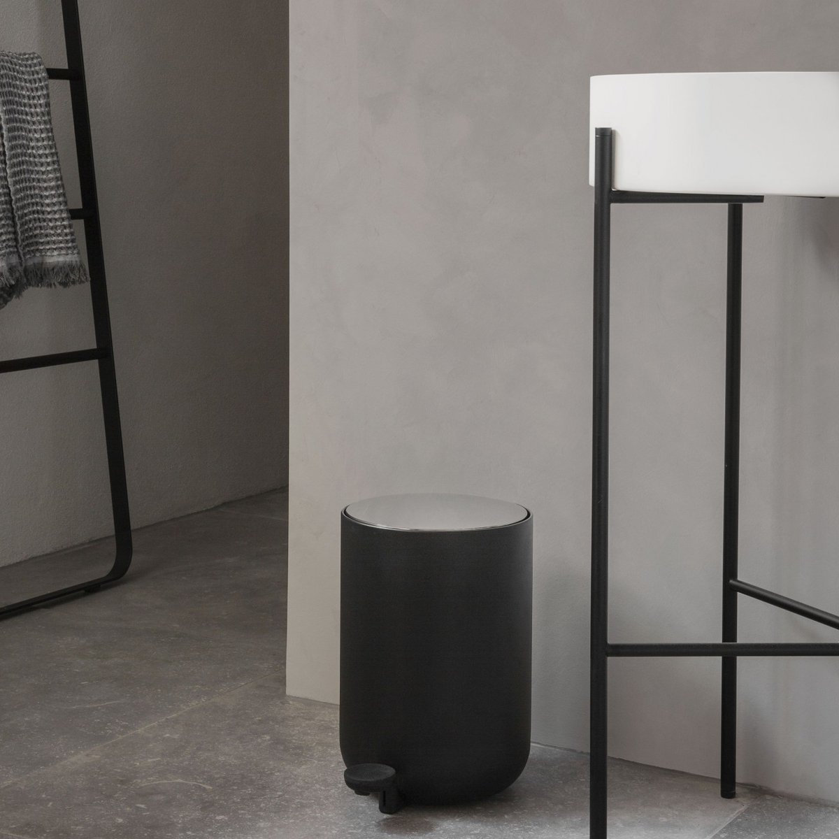 Poubelle à Pédale 4 L pour salle de bains Norm Bath noir, AUDO COPENHAGEN