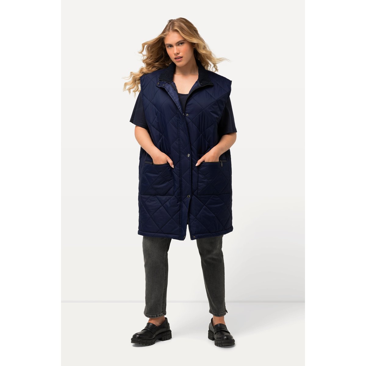 Veste longue matelassée sans manches. Col marine, ULLA POPKEN
