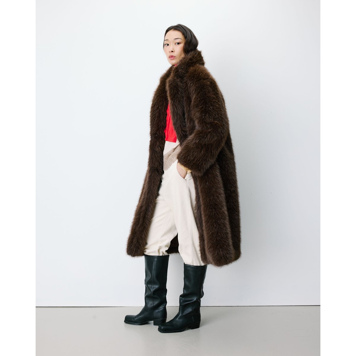 Manteau long oversize en Imitation fourrure chocolat Alara chocolat, GRACE & MILA