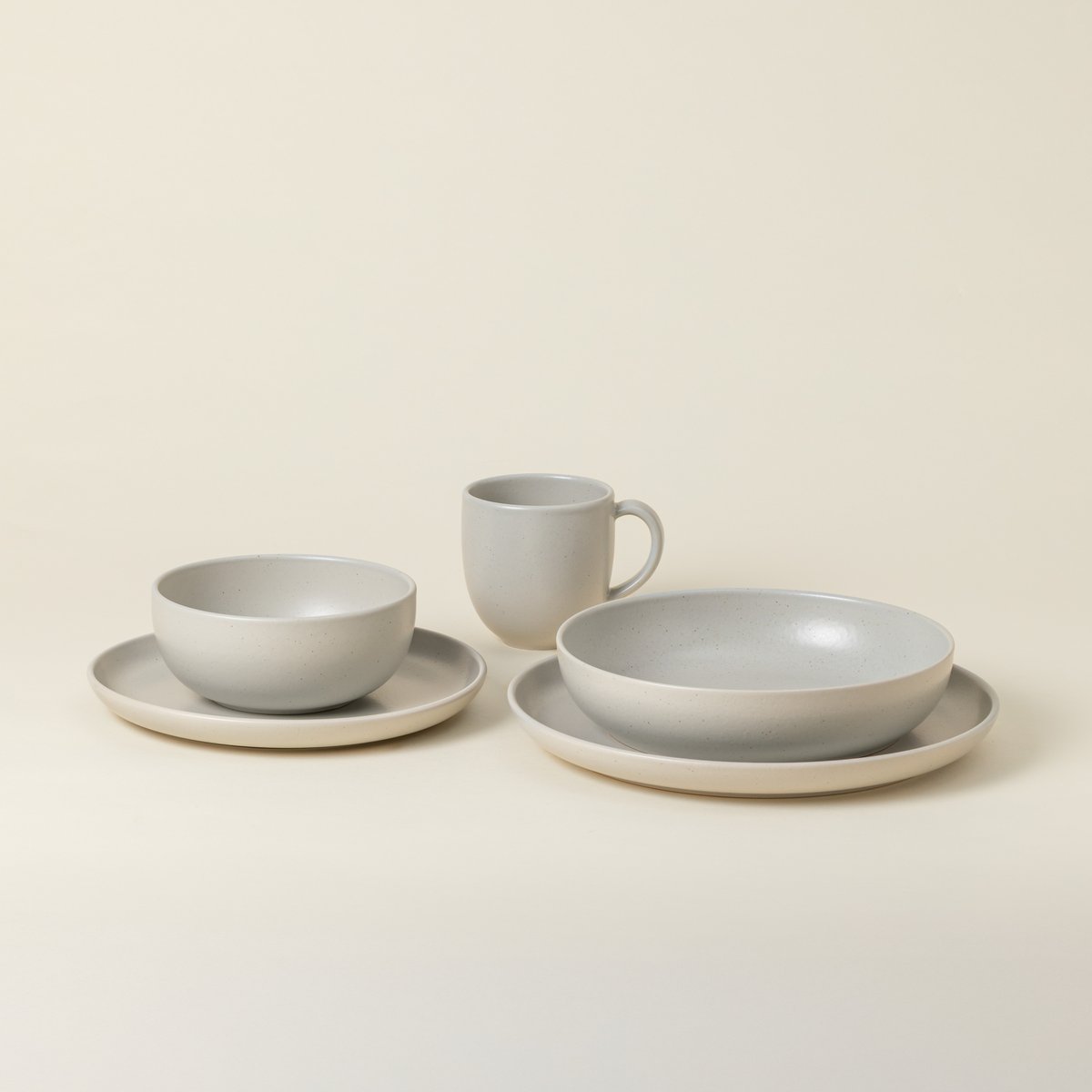 Set Table 30 Pièces avec Tasse Pacifica by Casafina oyster grey, COSTA NOVA