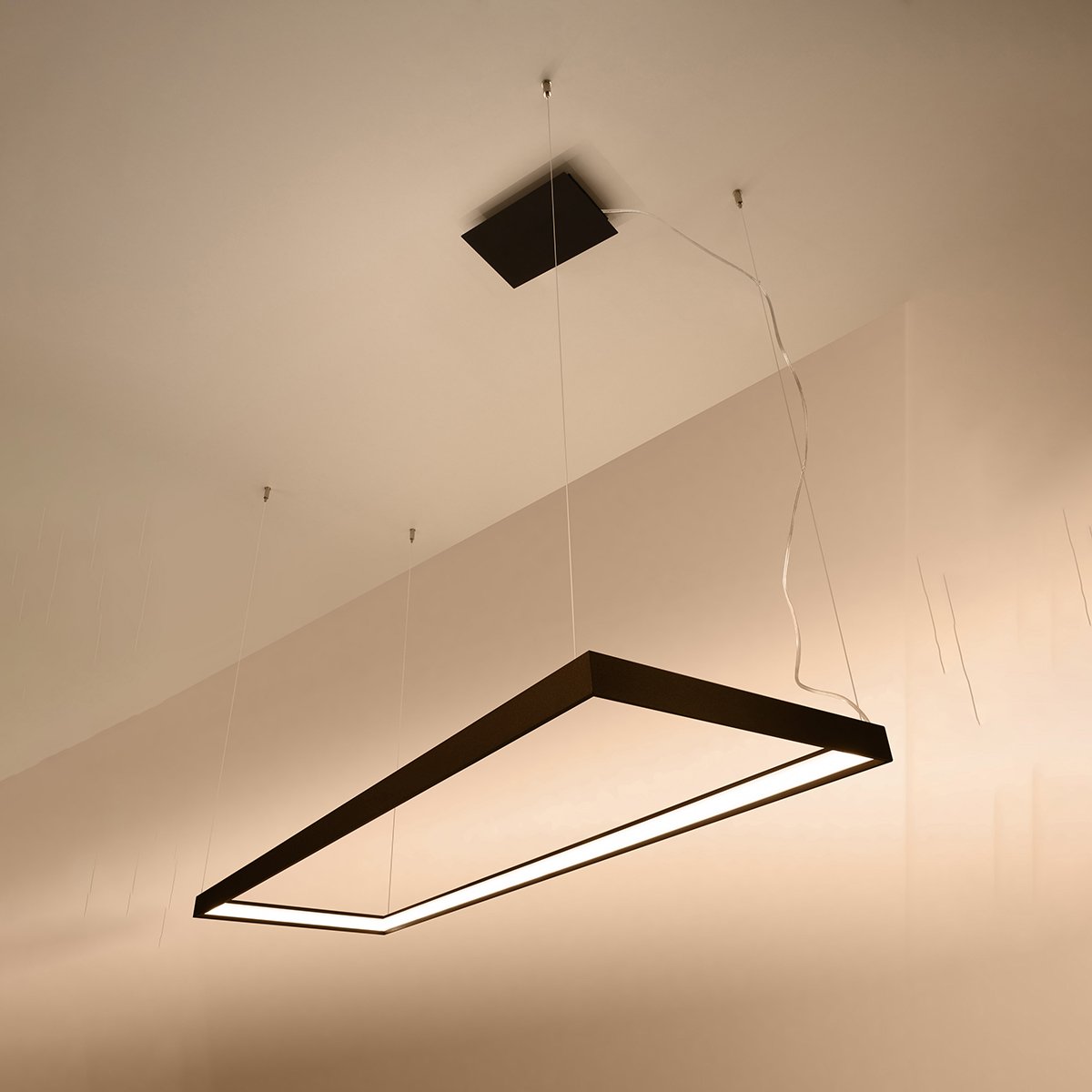 Lustre Aluminium Noir LED 1 Tuula noir, EDEN
