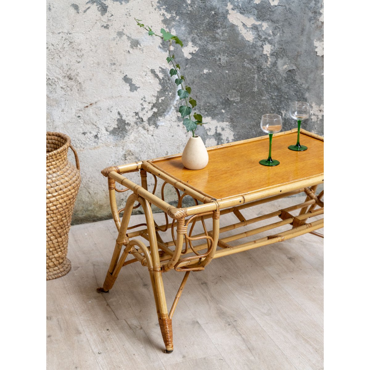 Table basse en rotin Léonie N°1586 - Bon état bois clair, DEBONGOUT