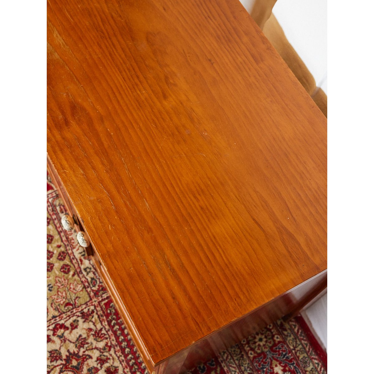 Petit buffet en bois Gilbert N°1720 - Bon état bois clair, DEBONGOUT