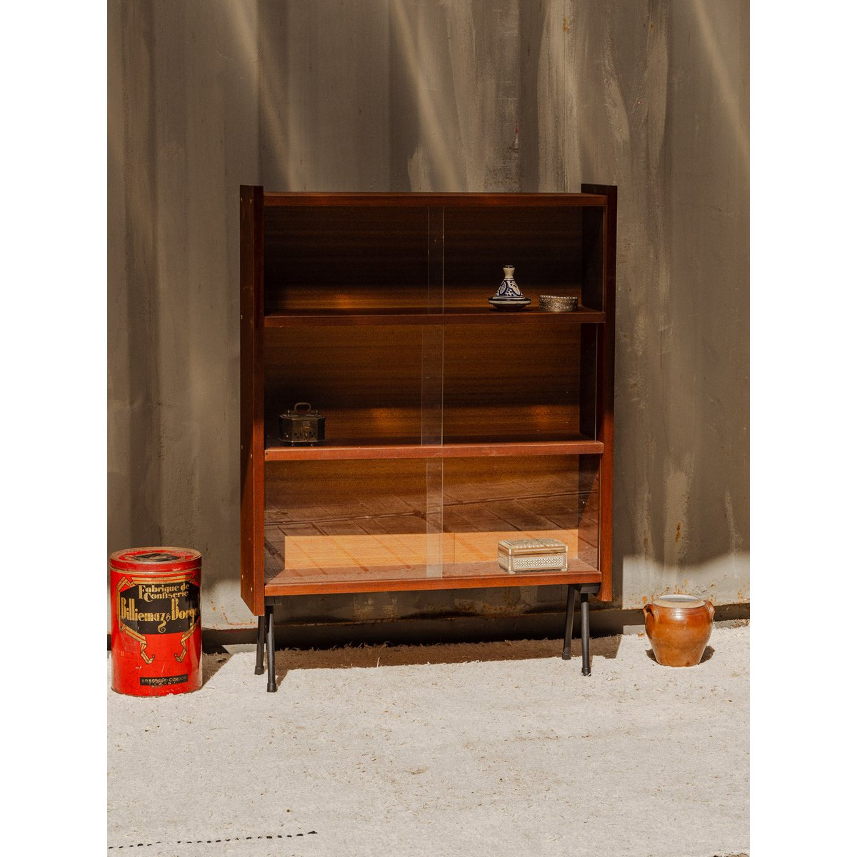 Vitrine en bois Victoria N°1316 - Bon état bois foncé, DEBONGOUT