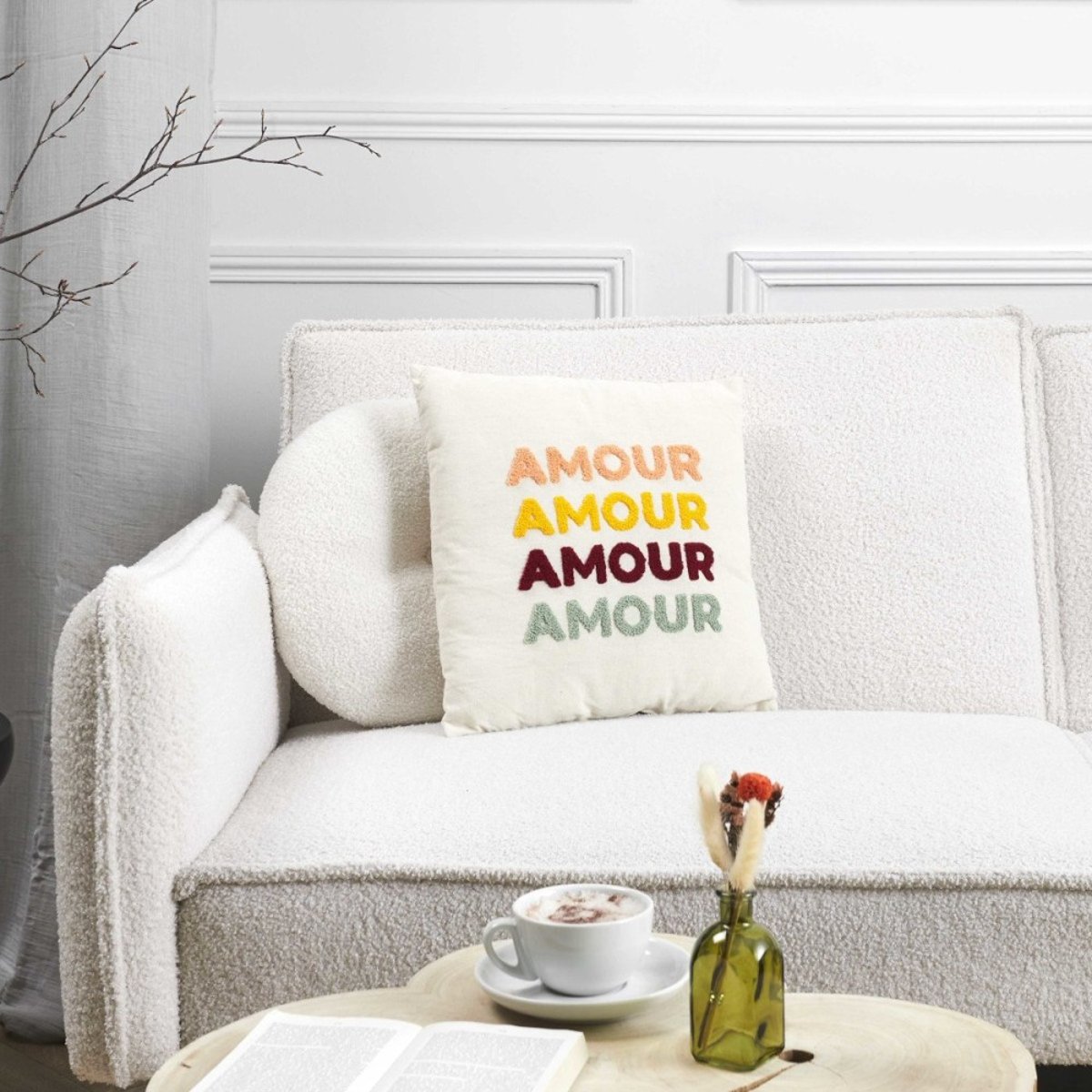 Coussin avec bouclette 40x40 AMOUR multicolore, DECORATIE