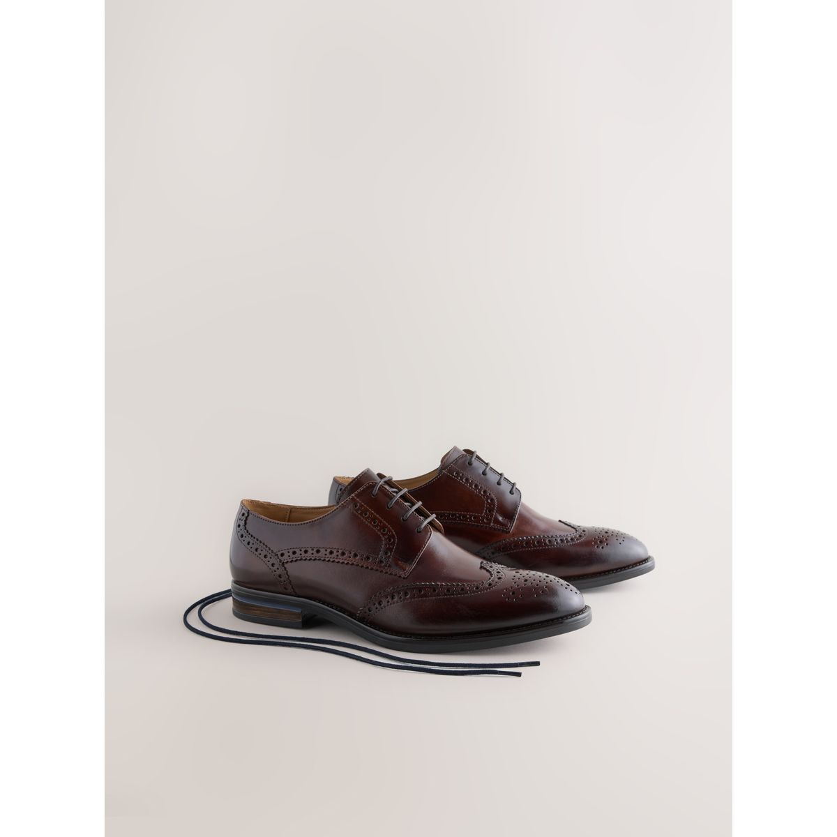 Chaussures richelieu à bout golf marron, NEXT
