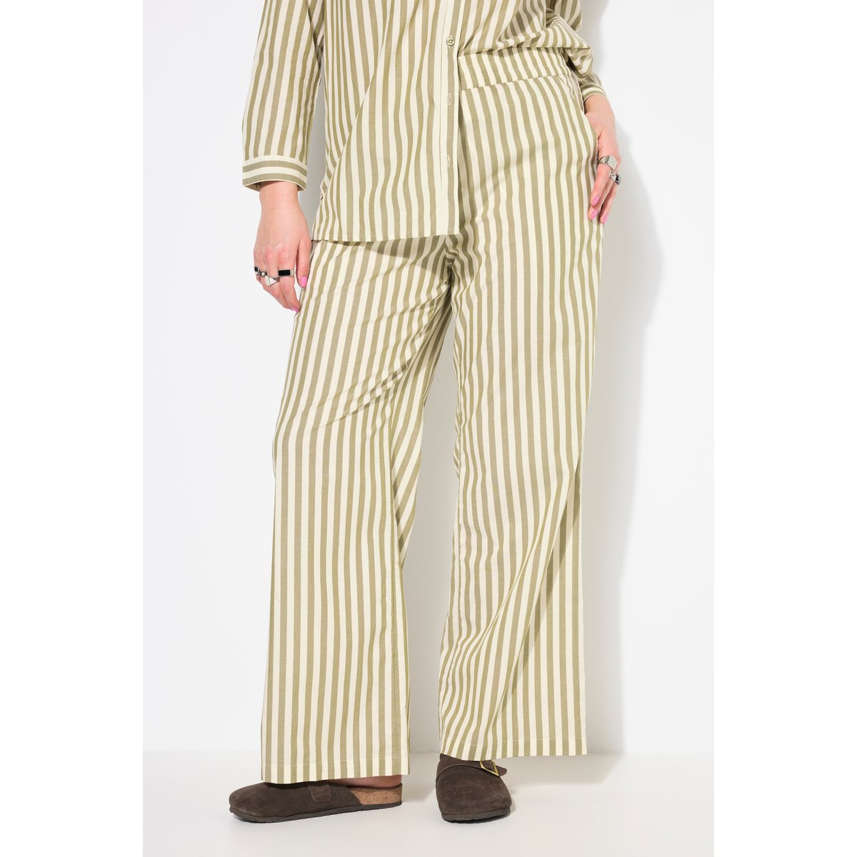 Pantalon rayé vert mousse, STUDIO UNTOLD