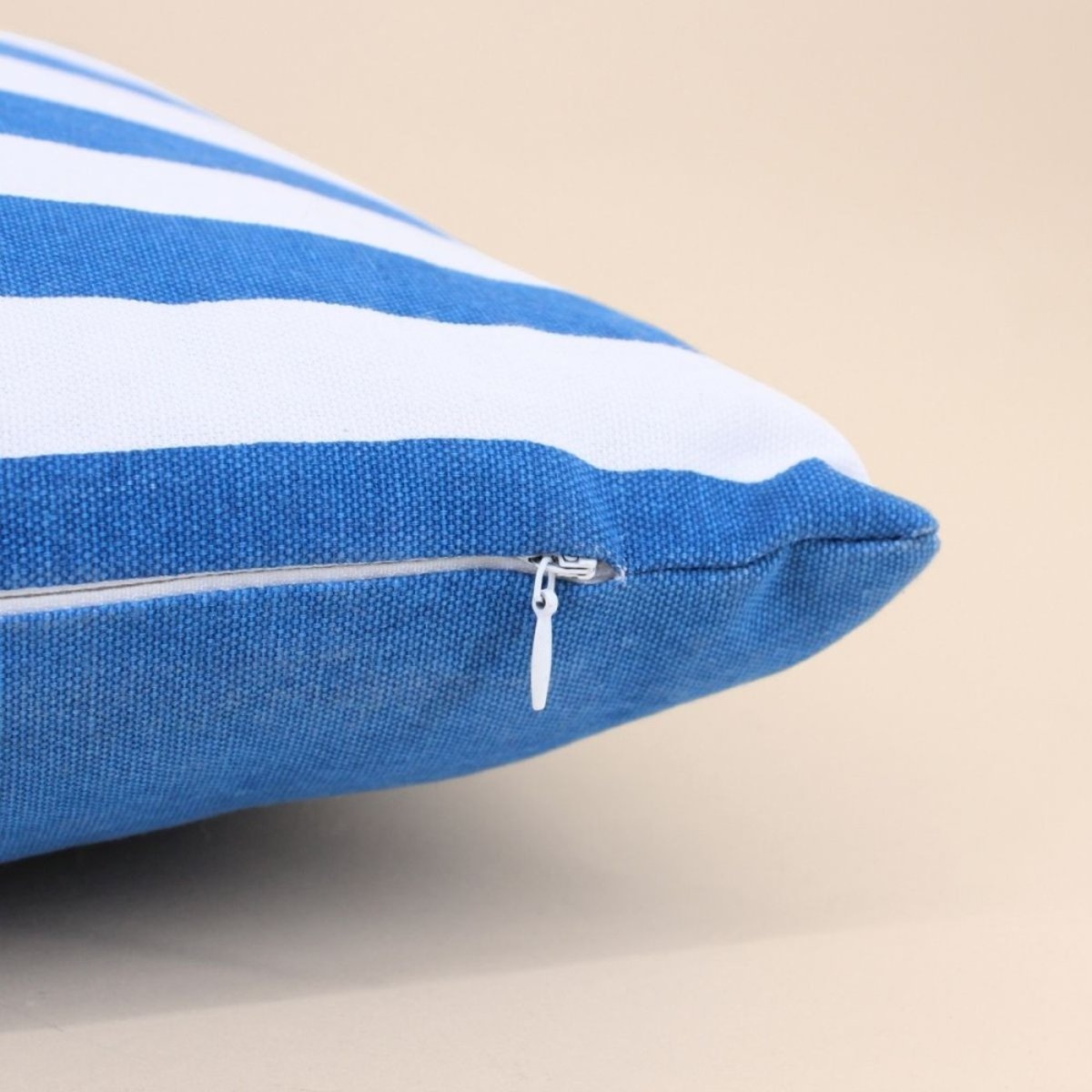 Coussin rayé 30x50cm bleu, ORNAMI