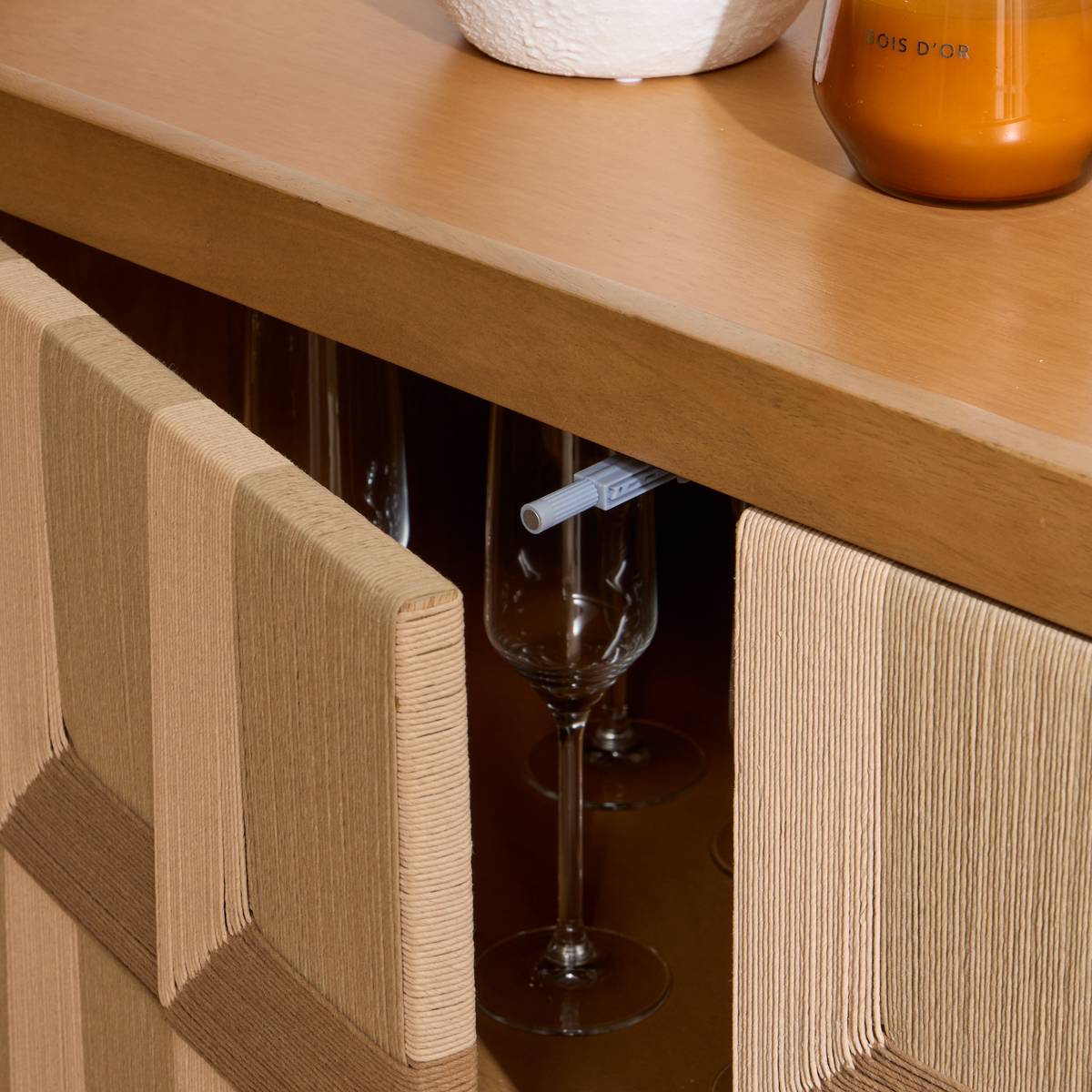 Buffet rectangulaire avec portes en manguier NETSI beige, ATMOSPHERA