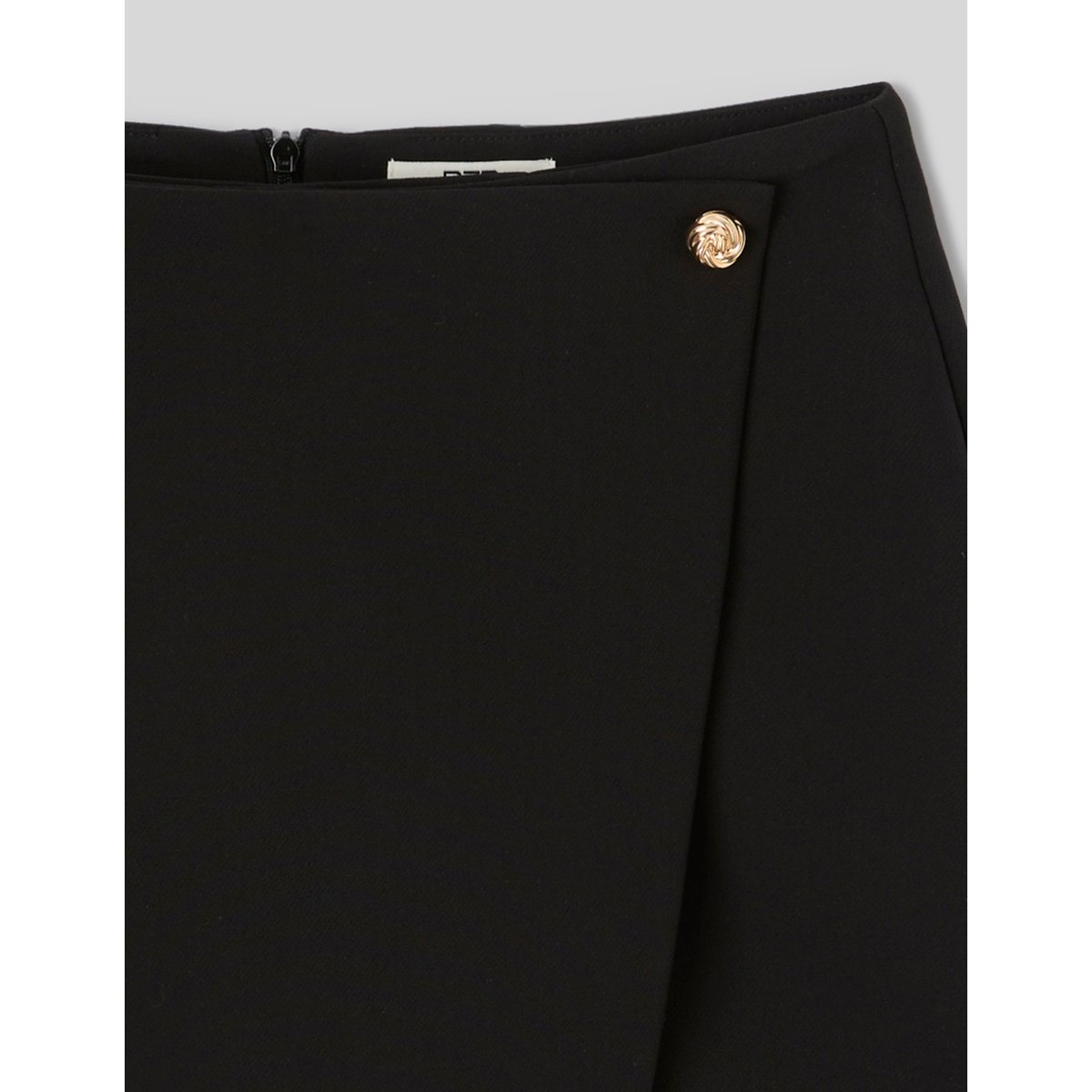 Jupe-short noir, BZB