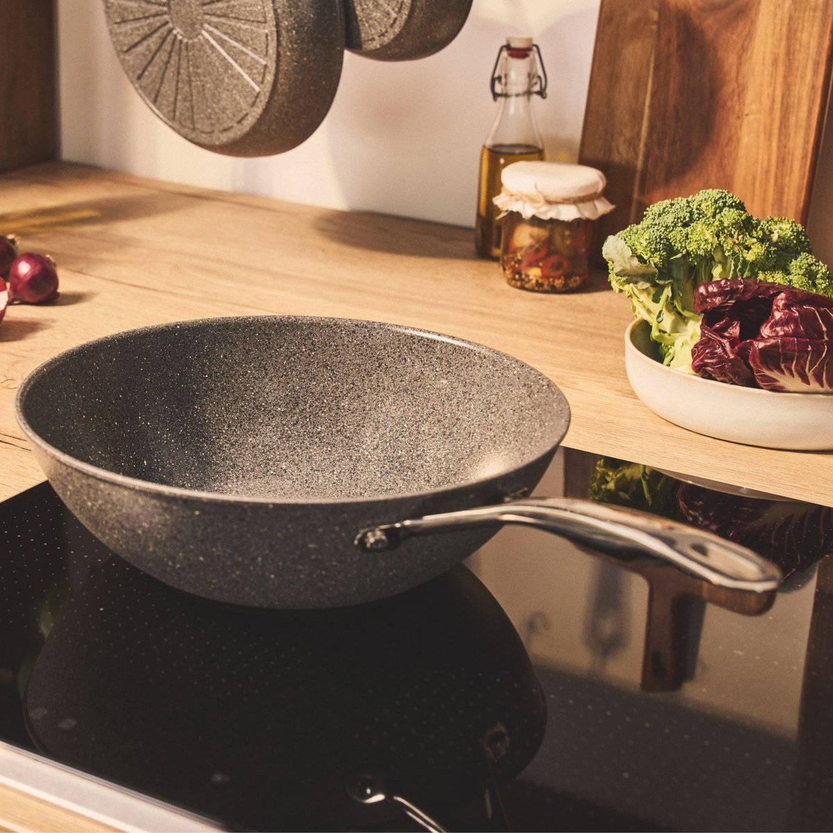 Wok, 30 cm, Aluminium, Revêtement antiadhésif en céramique renforcée en titane gris pierre, BALLARINI