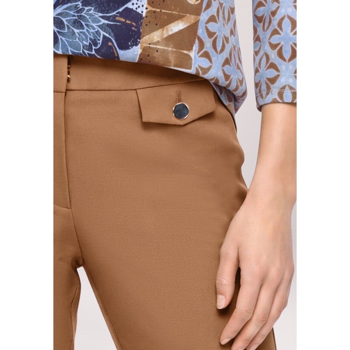 Pantalon stretch à plis repassés beige, BETTY BARCLAY