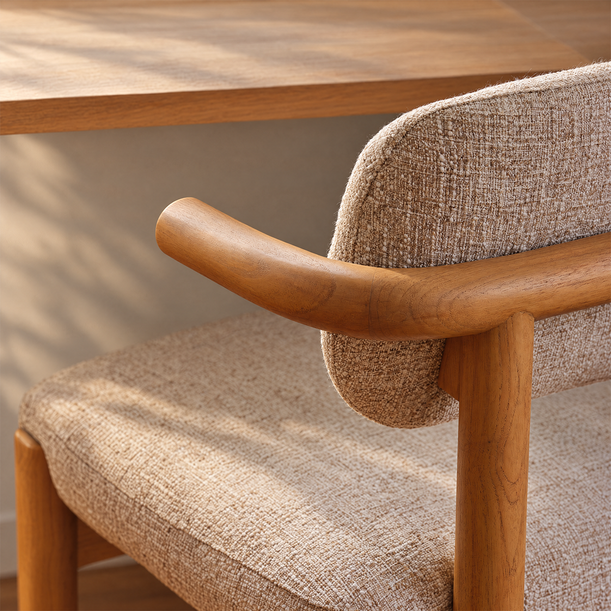 Chaise en mindi massif et tissu texturé NEO couleur unique, BERAH GETAH
