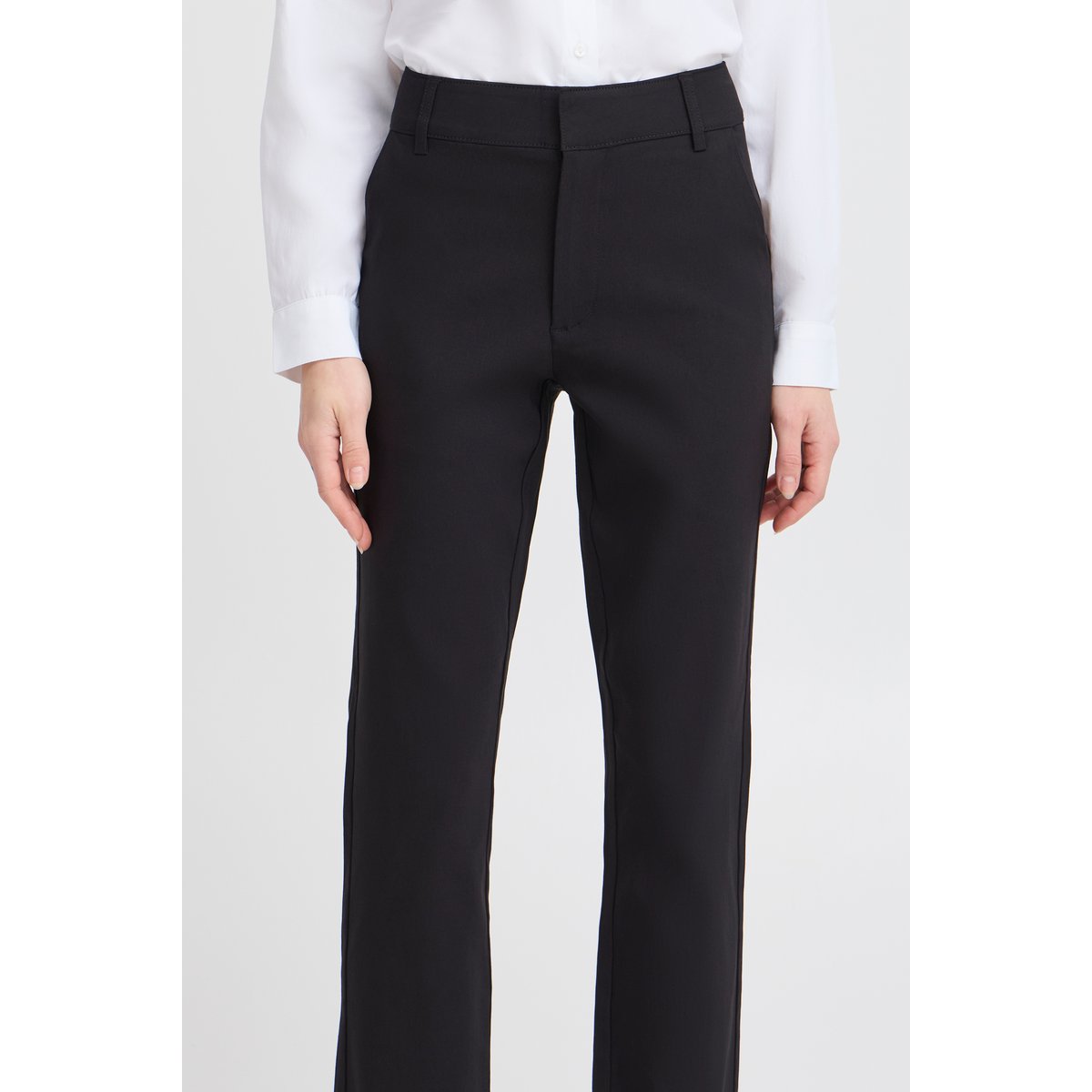 Pantalon coupe droite, longueur cheville noir, B.YOUNG