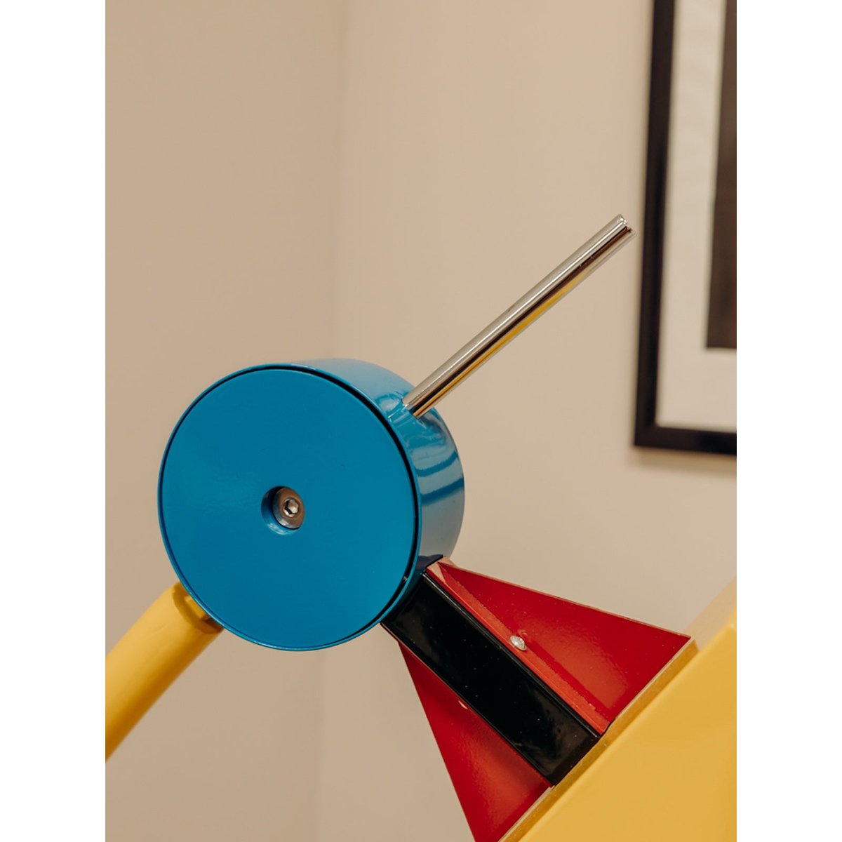 Lampadaire coloré et géométrique Julien N°364 - Bon état multicolore, DEBONGOUT