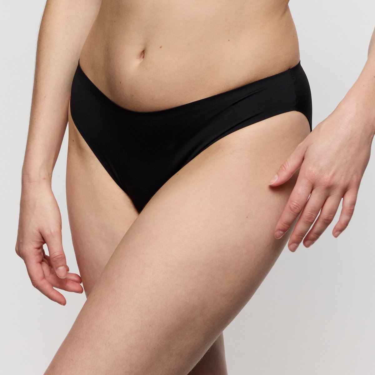 Slip brésilien SOFT STUDIO noir, MARIE JO