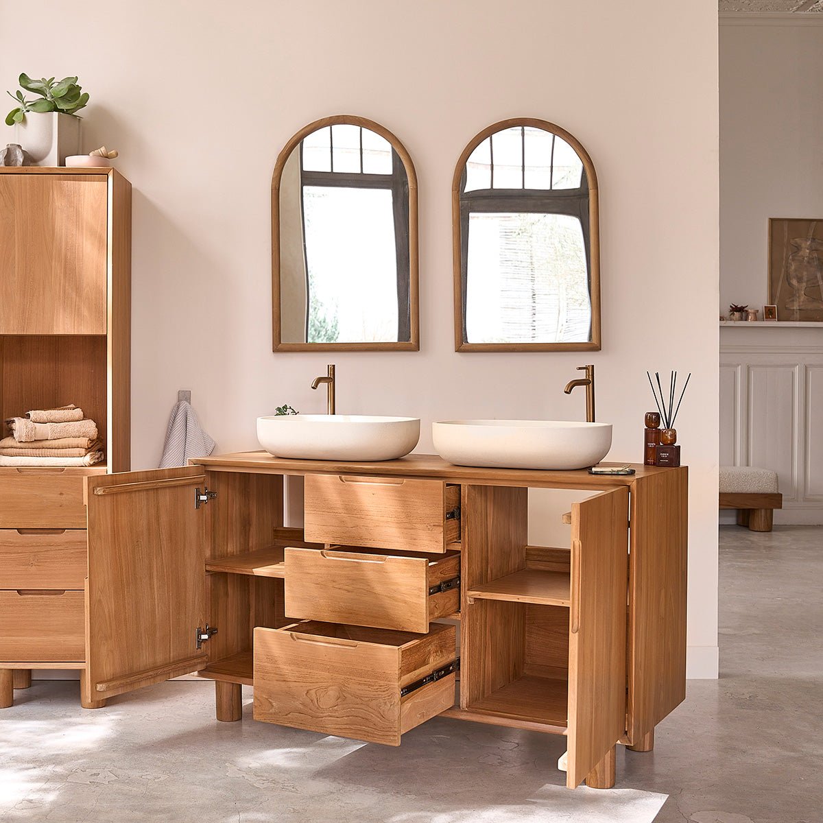 Meuble sous vasque en teck massif 140 cm GUSTAVE naturel, BERAH GETAH