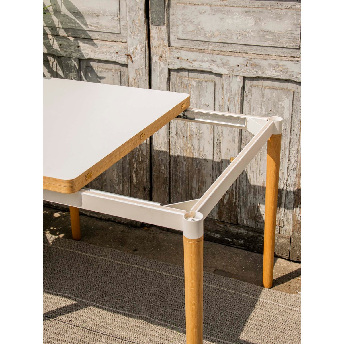 Table à manger modulable Karla N°1223 - Bon état bois clair, DEBONGOUT