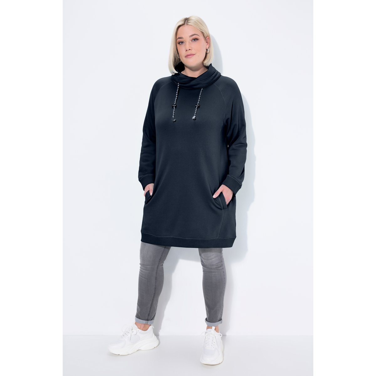 Robe en molleton avec poches marine, ULLA POPKEN
