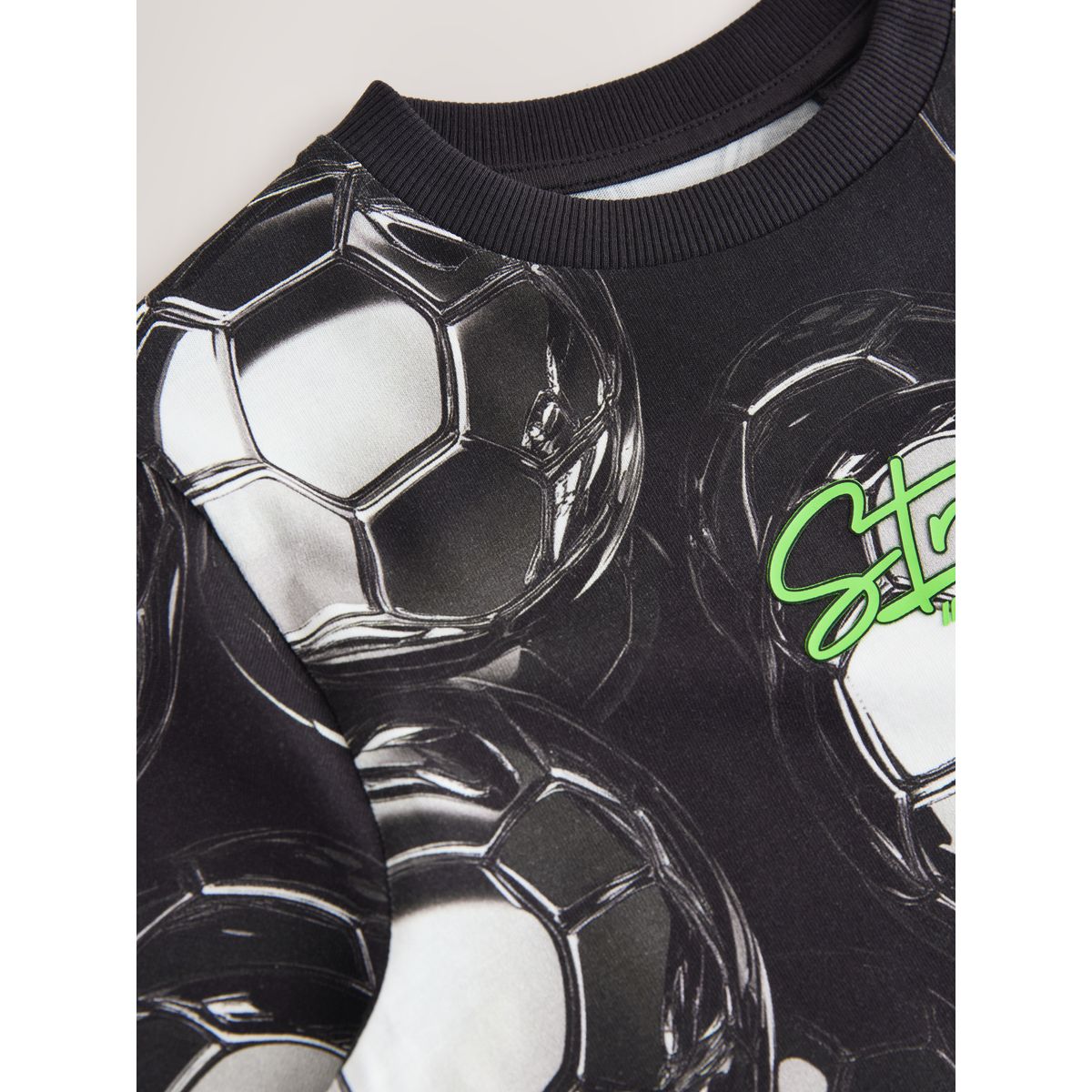 T-shirt standard à manches courtes et imprimé football noir/blanc, NEXT